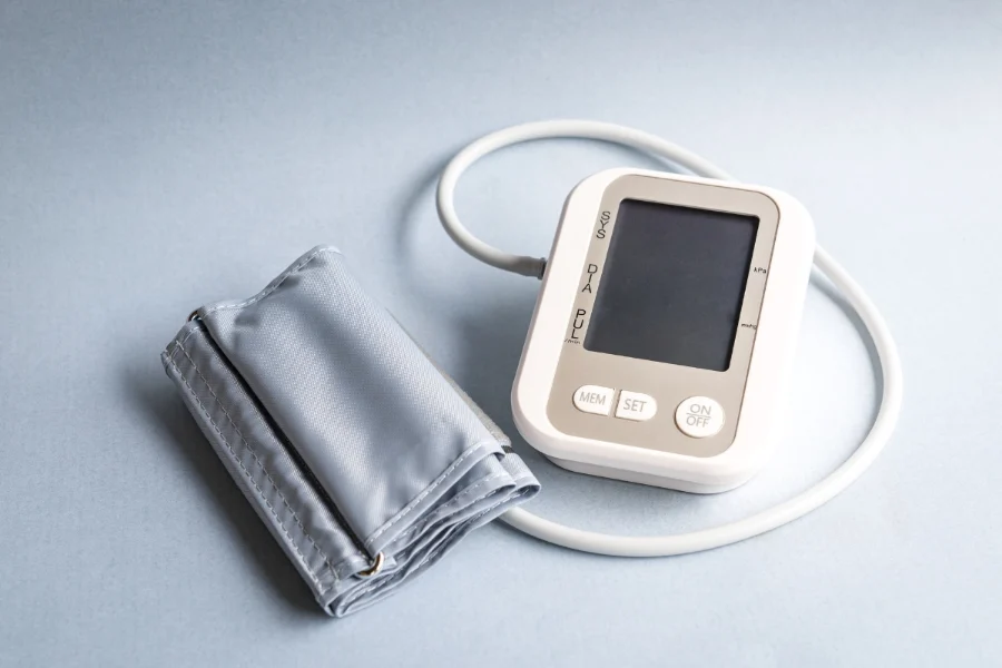 Blood pressure monitor with cuff